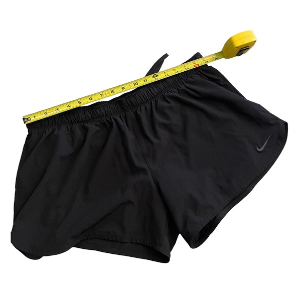 Nike women's dri fit black shorts size XL Running shorts - Picture 2 of 2